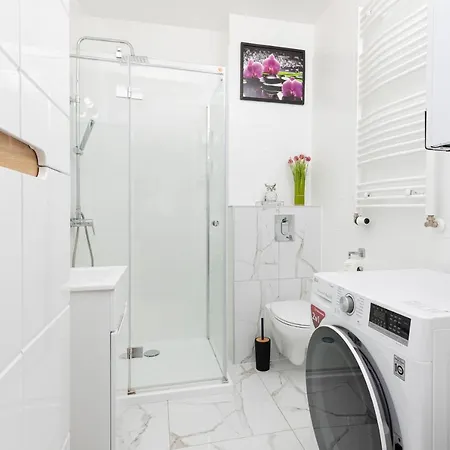 Apartment Family Apartment Sklodowskiej-Curie By Renters *